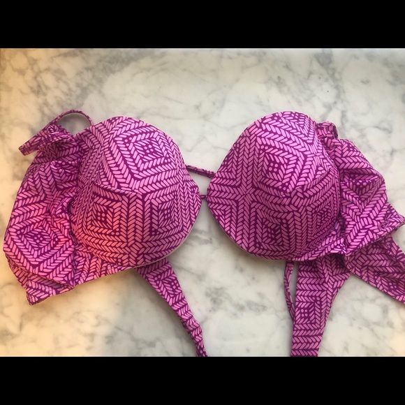 Victoria's Secret Other - Victoria’s Secret bathing suit top Victoria's Secret Other - Victoria’s Secret bathing suit top